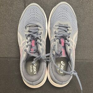 ASICS Women's Gray and Pink Athletic Shoes